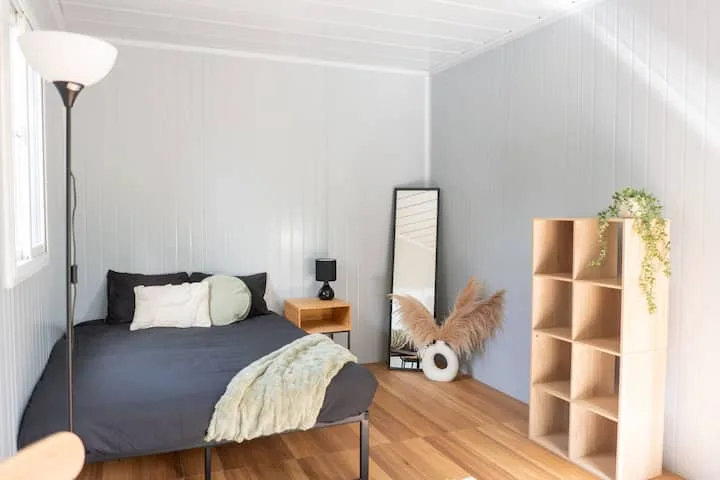 Aroha Cabin - Tiny Home Getaway
