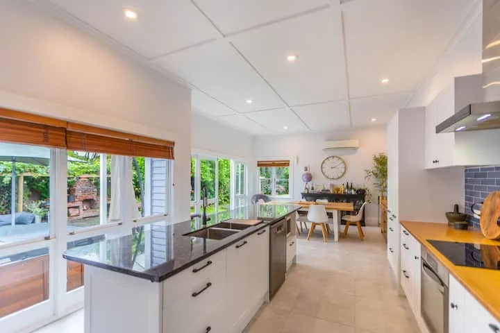 Beautiful Villa in Napier South with spa