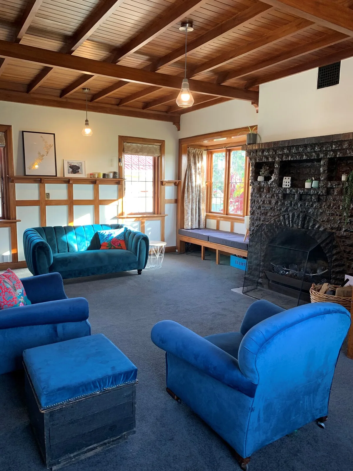 Becs Ave - Character home, a spa & close to town!