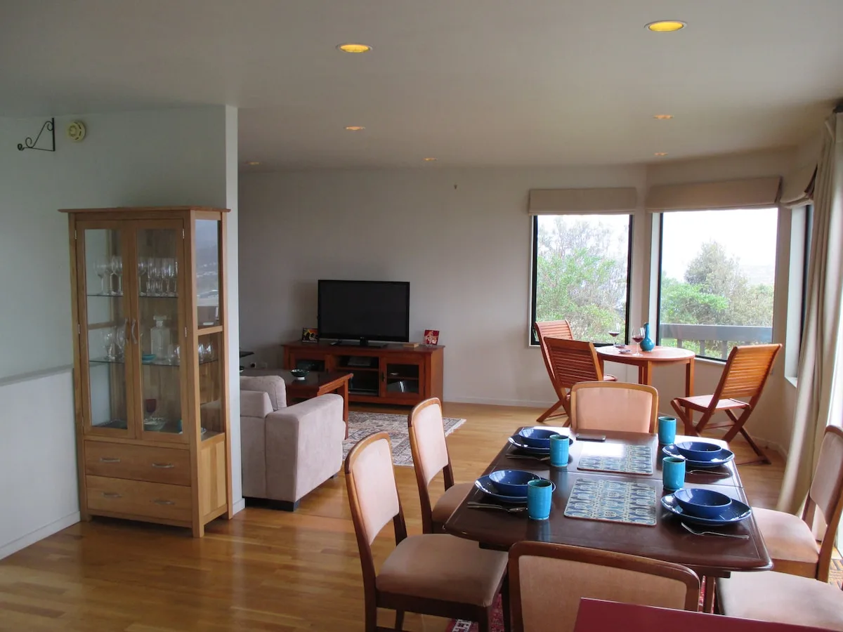 Bedroom with great views over Wellington