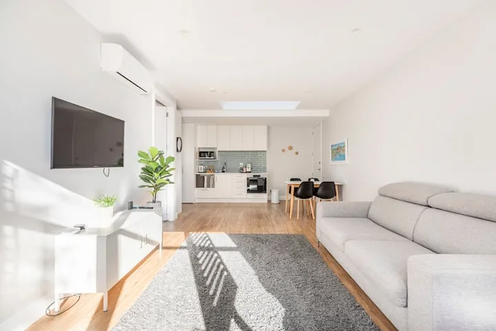 Brand new 1 bedroom unit in the ❤️ of Khandallah