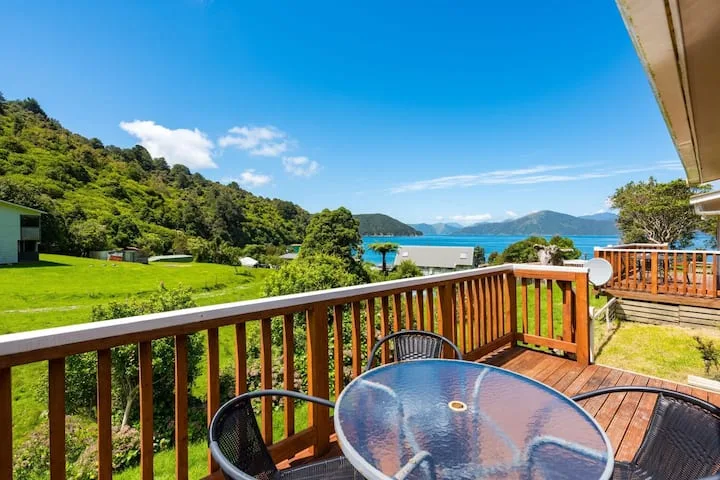Bulwer beachfront retreat - Cottage #1