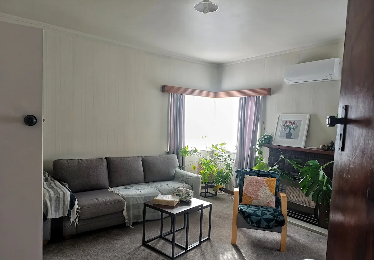 Charming Stay by the Gardens