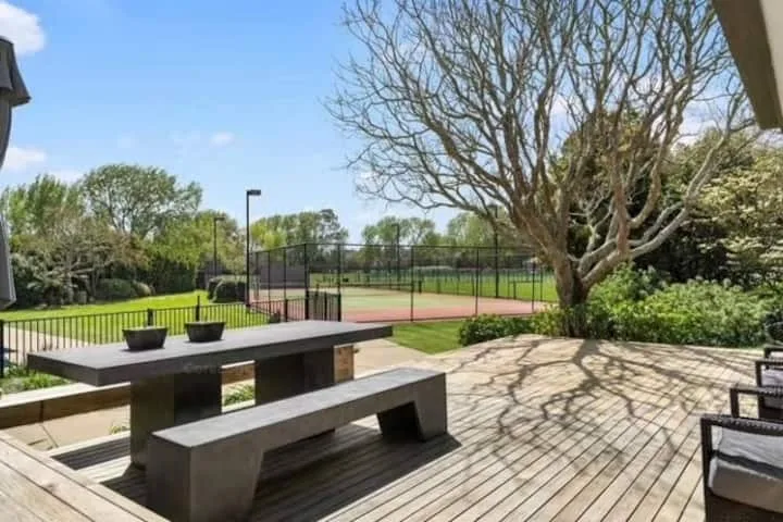 Cheerful six bedroom with tennis court