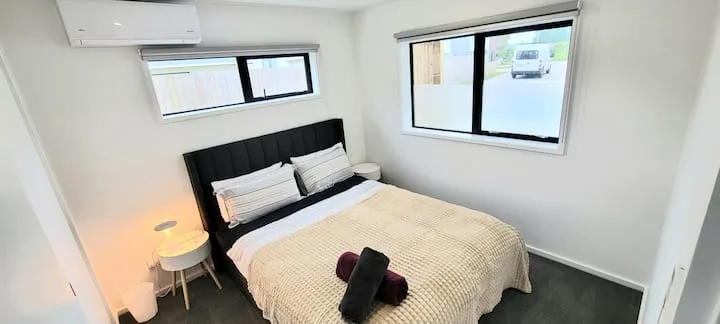Cozy and clean room (no kitchen)