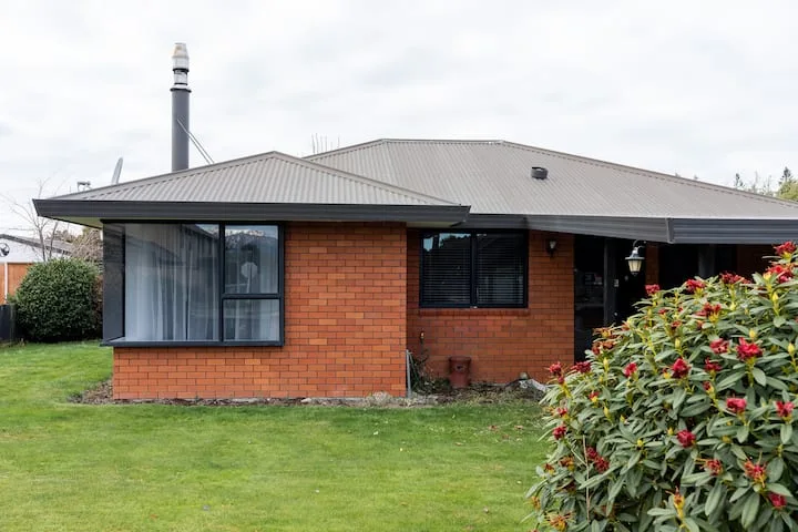 Cute as a button! Sky TV, Wifi, Great Location