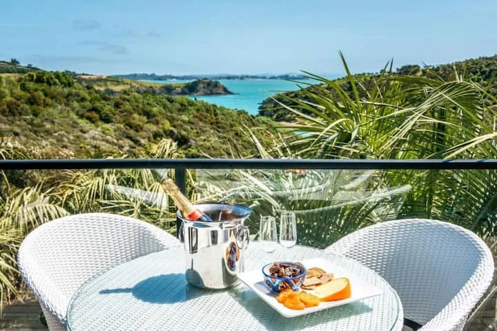Delamore Cove - Kauri | Stay Waiheke