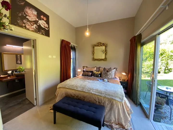 Divine Boutique - Private Room