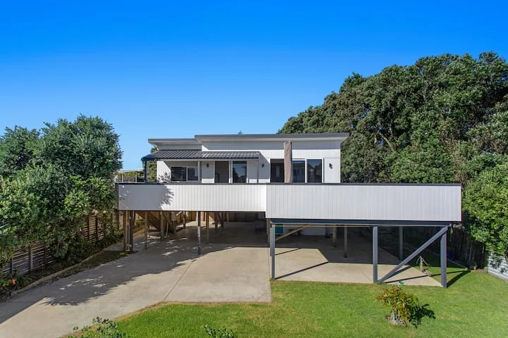 Elevated Beach Oasis - Ohope Beach Holiday Home