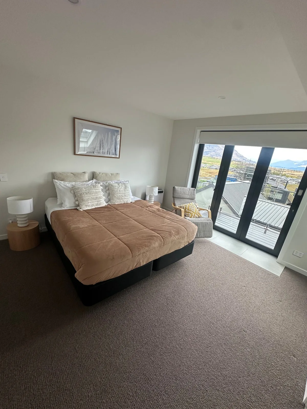 Ensuite Balcony • Hot Tub • Fast Wi-Fi