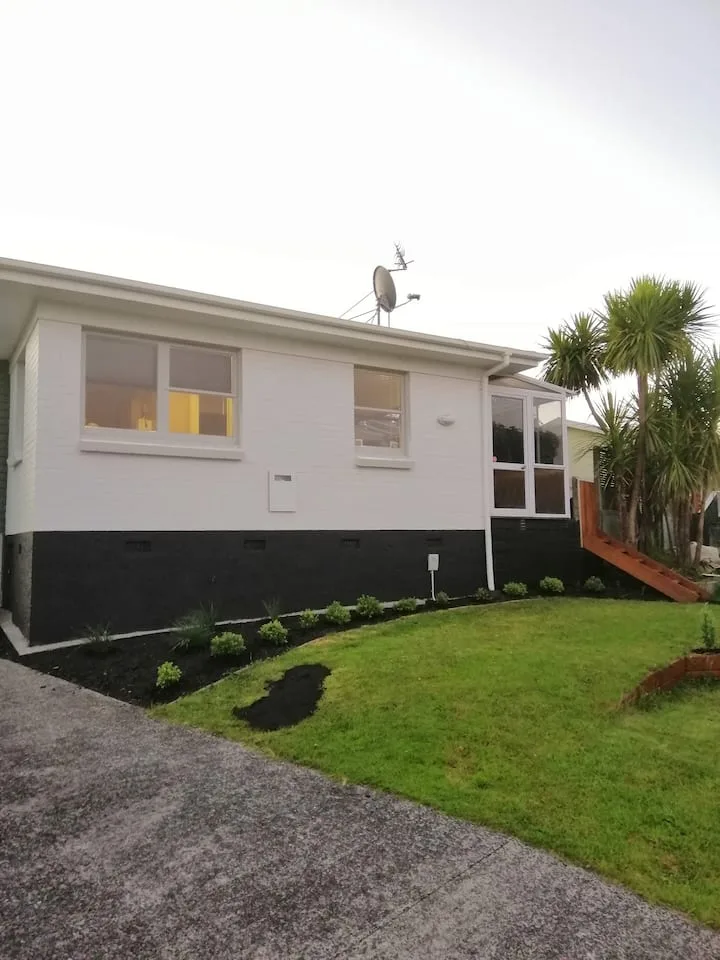 Entire home in sunny, central location