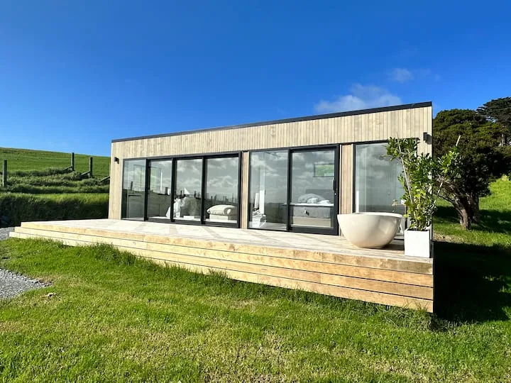 Farm Cabin - Coastal Views
