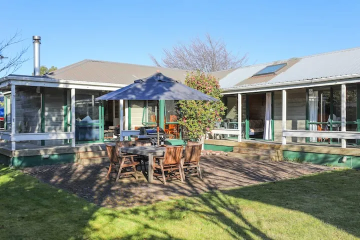 Five Mile Yay - Five Mile Bay Holiday Home