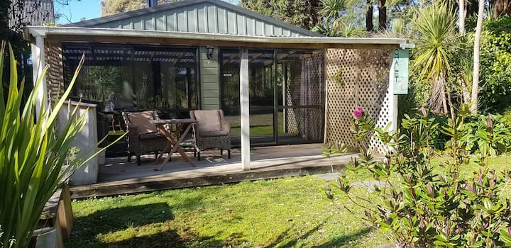 Garden Chalet , Golden Bay Lodge