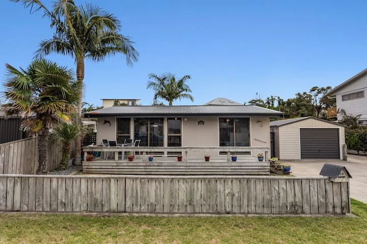 Glenhaven Hideaway - Ohope Beach Holiday Home