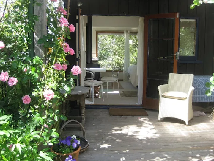 Governors Bay Waterfront Retreat