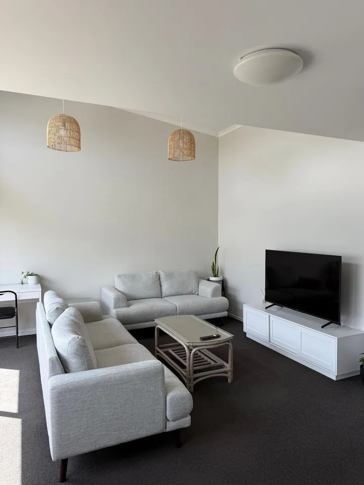 Hamilton East Town House