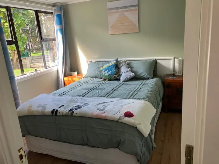 Harbour hideaway - self contained