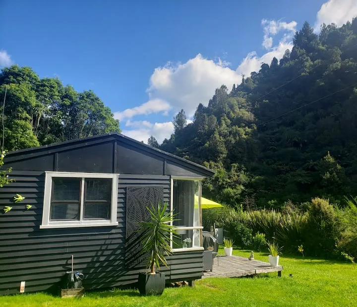 Harmony Riverside Retreat
A serene escape to Relax