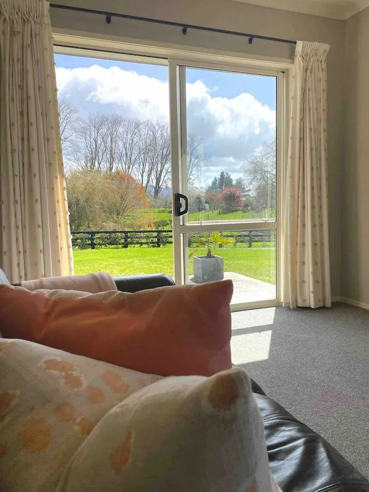 Havana Farms- Guesthouse  *Hamilton central 15 min