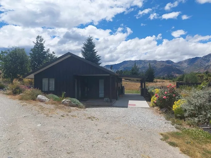 Hawea Mountain Gem