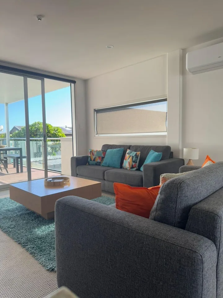 High tide apartment
