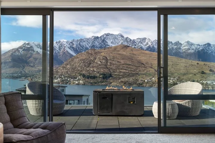 Highview Haven | Lake View | Spa Pool
