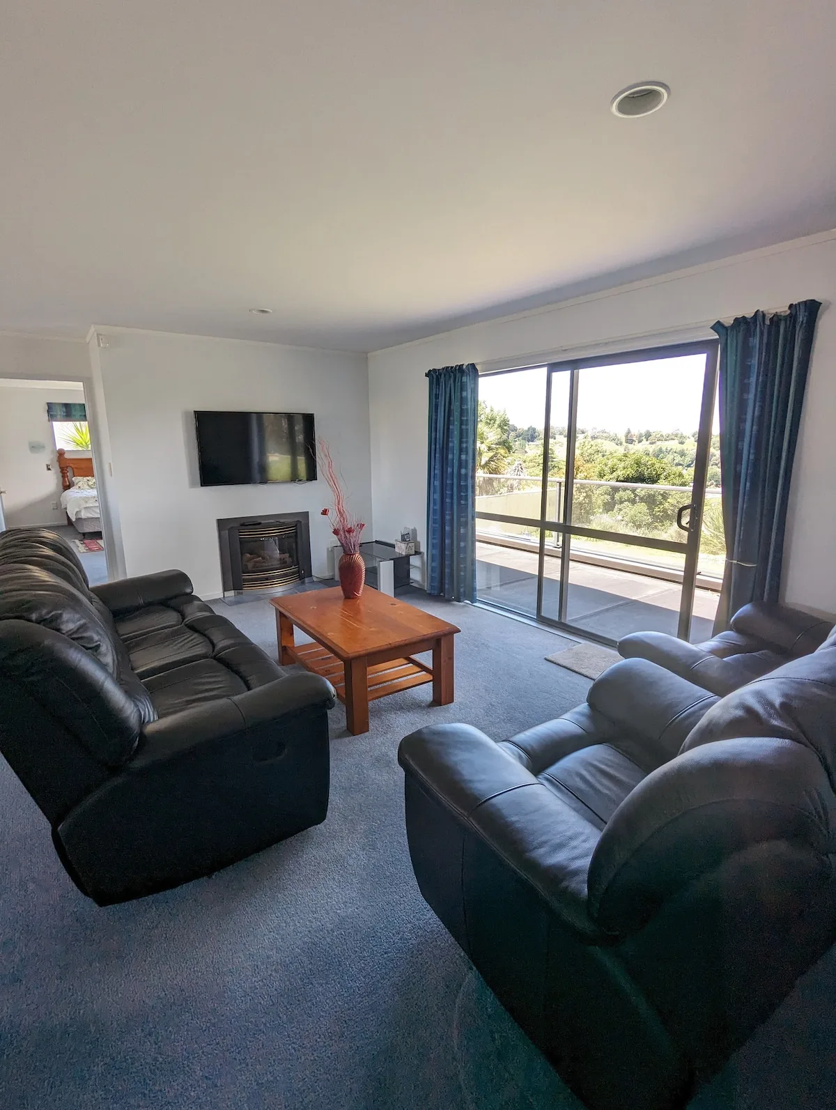 Hillview Room 2