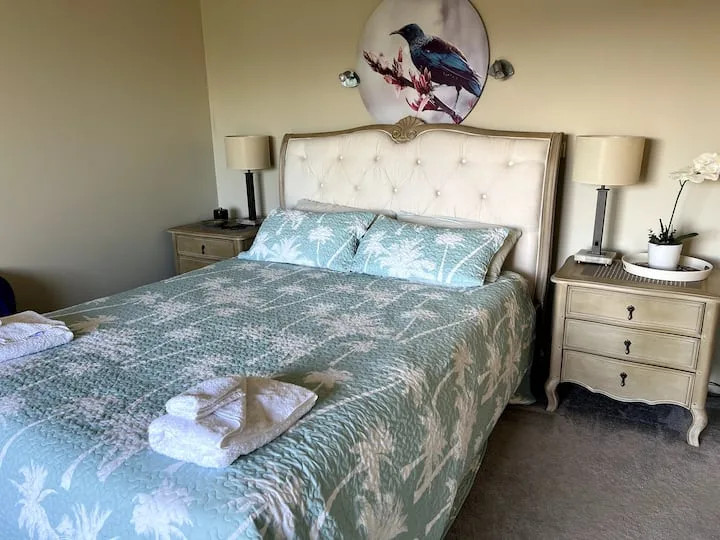 Hokianga Blue
Studio Unit