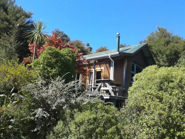 Kanuka Eco-Friendly Cottage