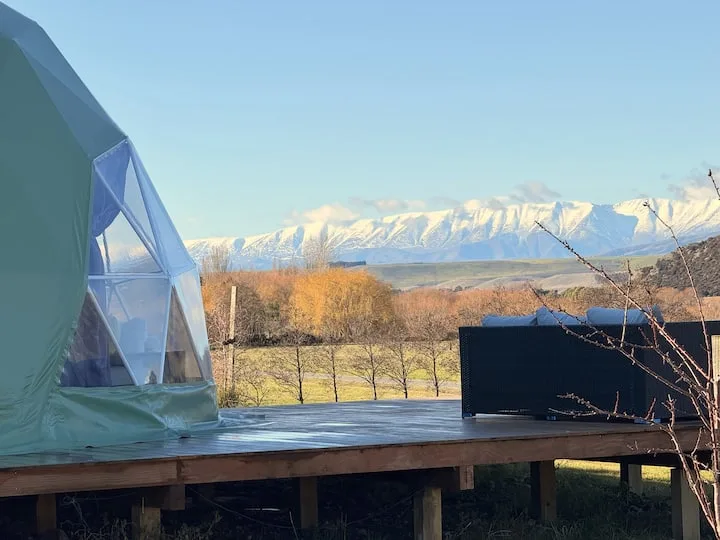 Lakeside Glamping - Dome Pinot