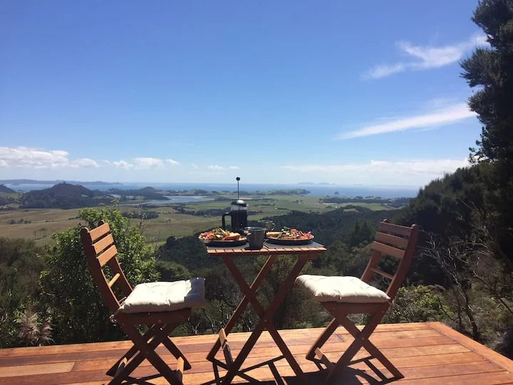 Love shack –Ruru Mountain