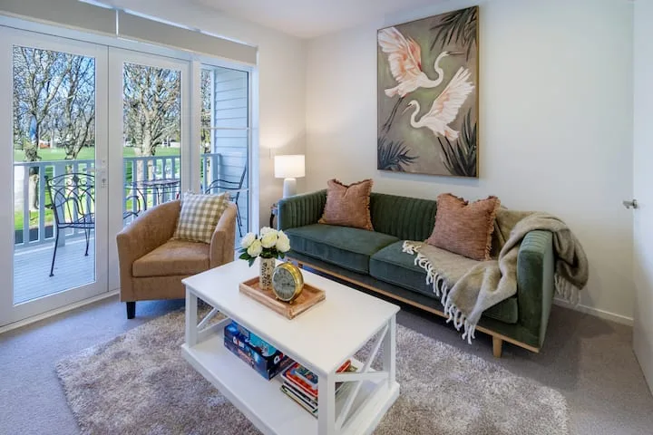 Luxe City Stay Sleeps 7 with Free Car Park