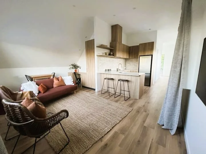 Luxury Private Apartment Strowan
