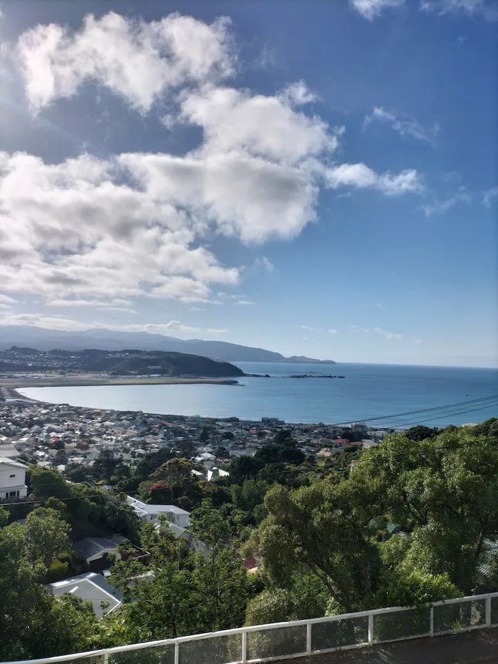 Melrose Studio with sea views