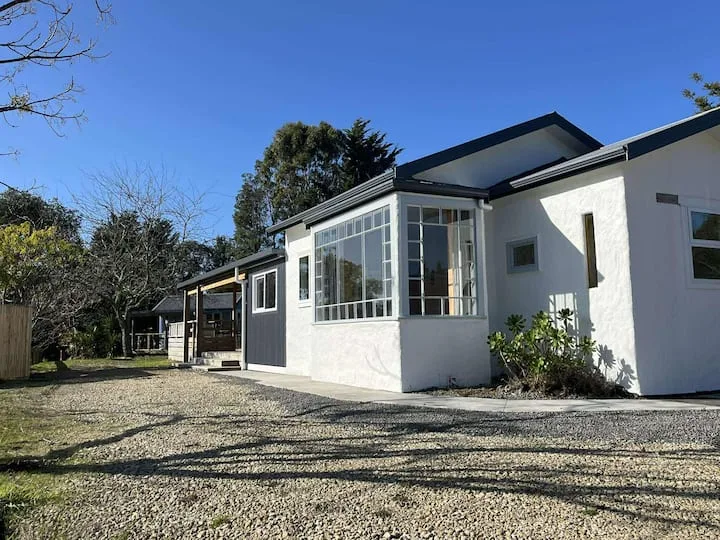 Mel's Place