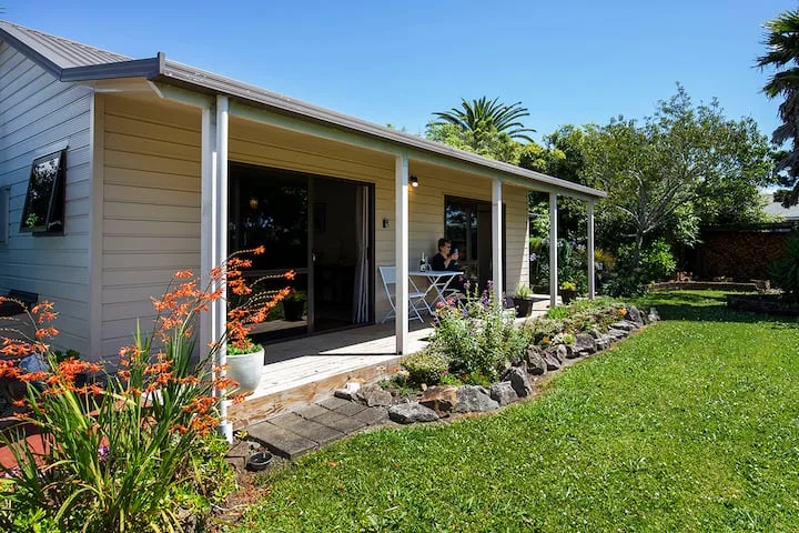 Modern-Immaculate-Spacious-Comfy Beds-Private