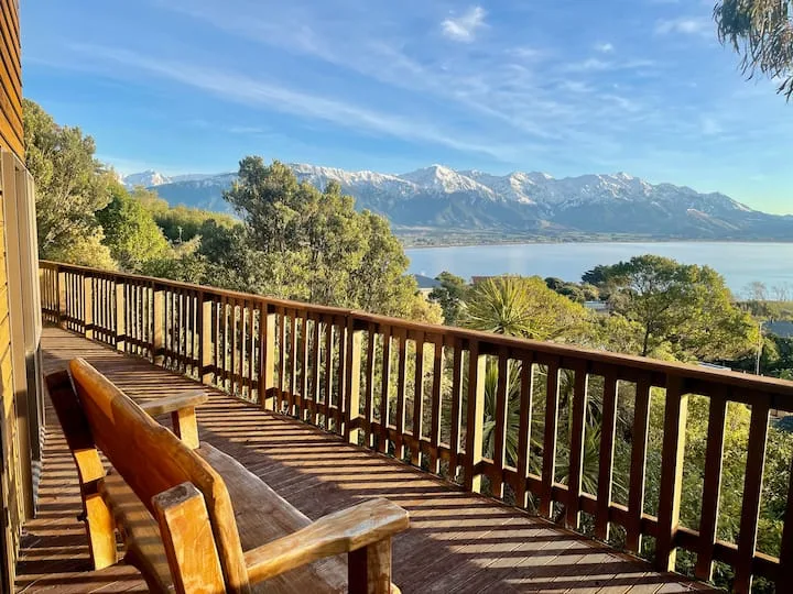 Muritai, Sea breeze - Ocean to Mountain Views
