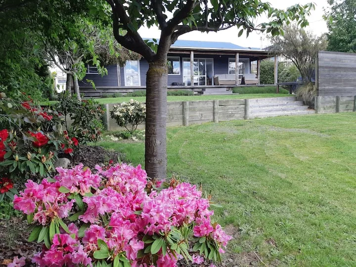 Noema Terrace Holiday Cottage