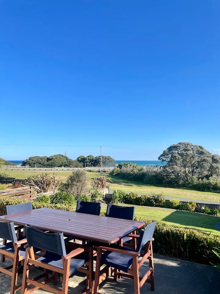 Ocean Breeze at Wainui
