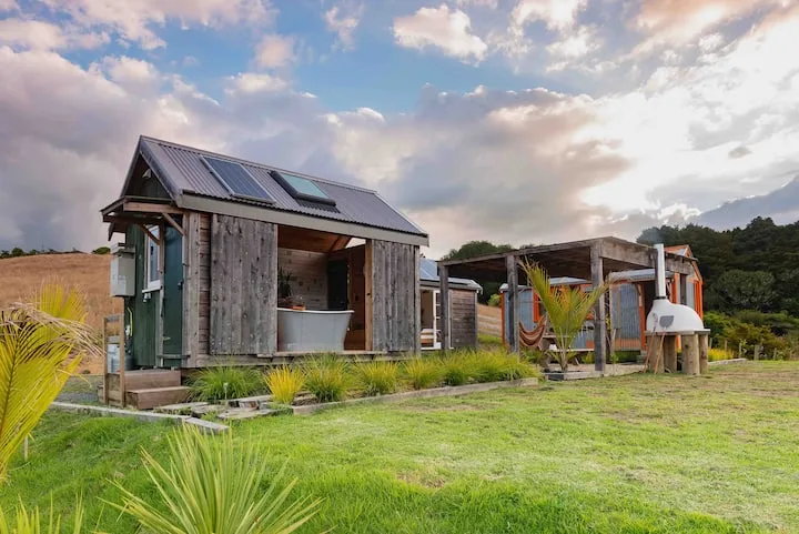Off Grid Arohanui Cabins, Mangawhai