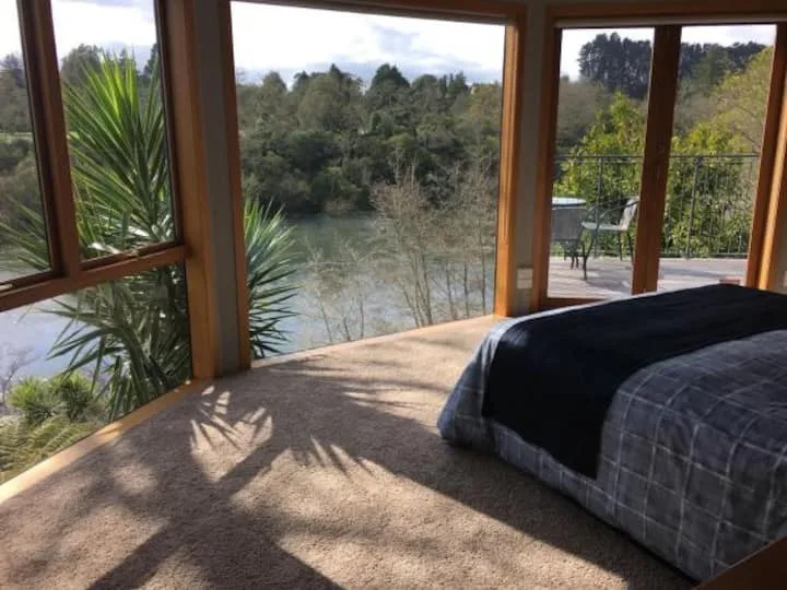On the River - Entire Suite with stunning views