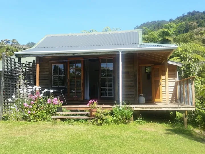 Opua Garden Cottage