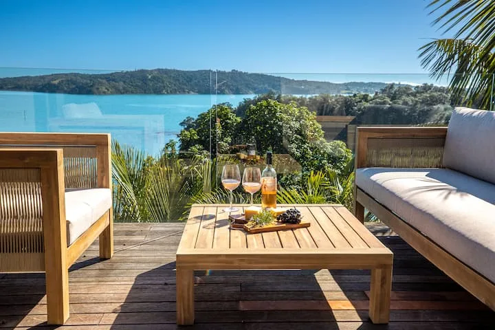 Palms on Kennedy Point | Stay Waiheke