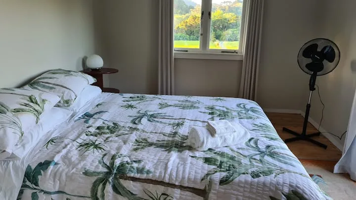 Peaceful Country Cottage single travellers or more