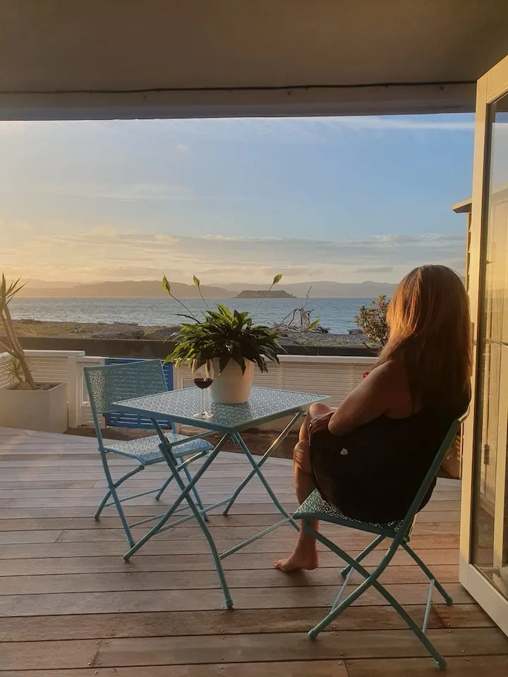 Peaceful Panoramic Sea Views