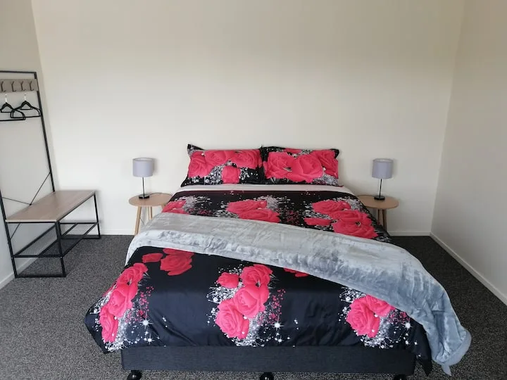 Peggs Cottage Makarewa, Invercargill.