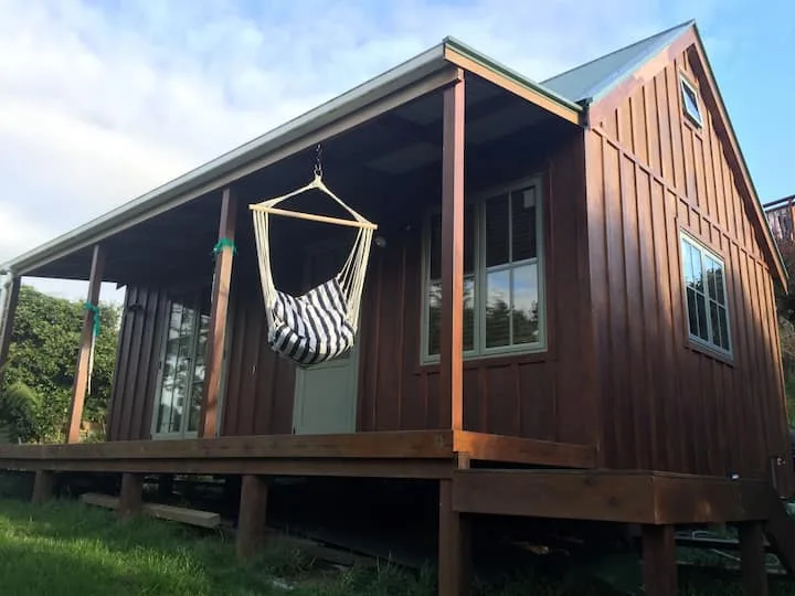 Private cottage - in bush setting