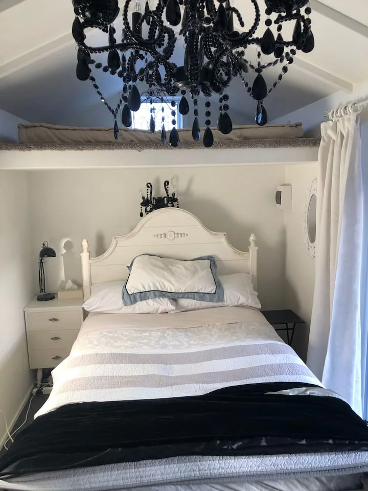 Private pet friendly cottage with spa NorthWest