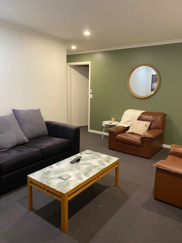 Private Quiet Apartment